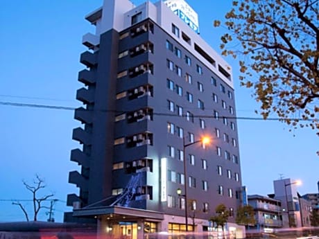 New Station Hotel Premiere