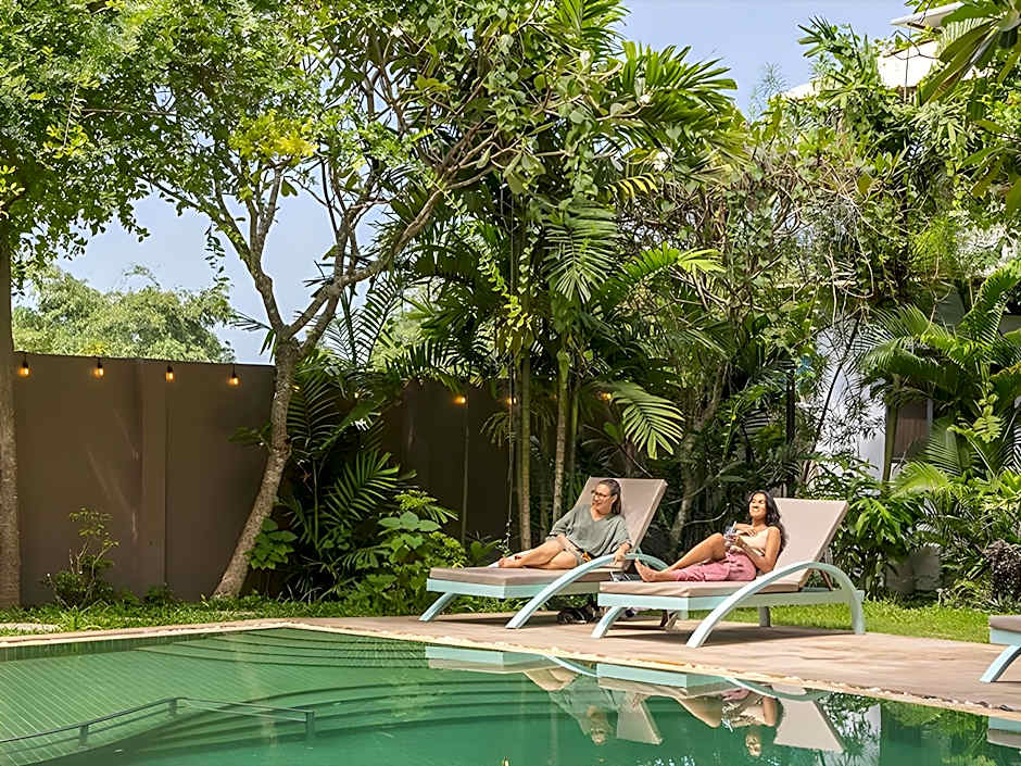 Through The Looking Glass Wellness Retreat Resort – Siem Reap, 