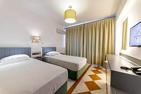 Deluxe Double or Twin Room with Balcony