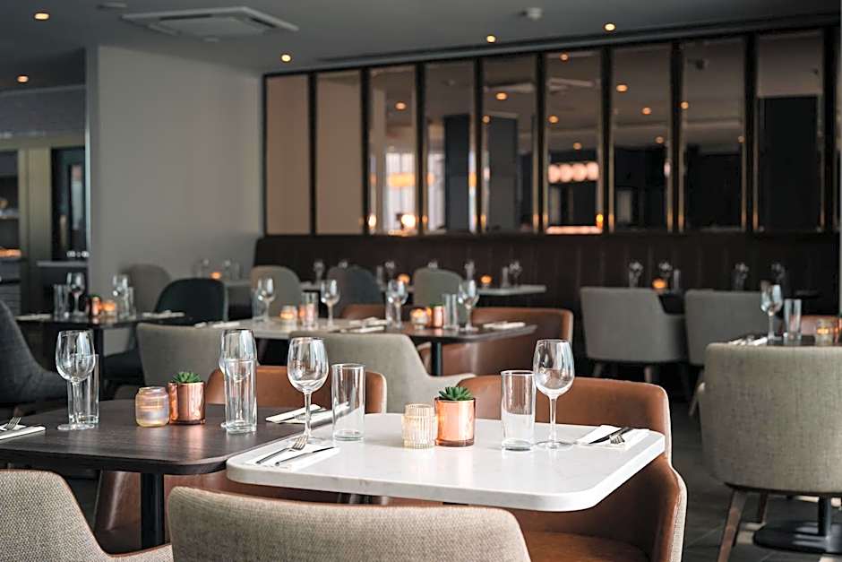 Aspect Hotel Park West