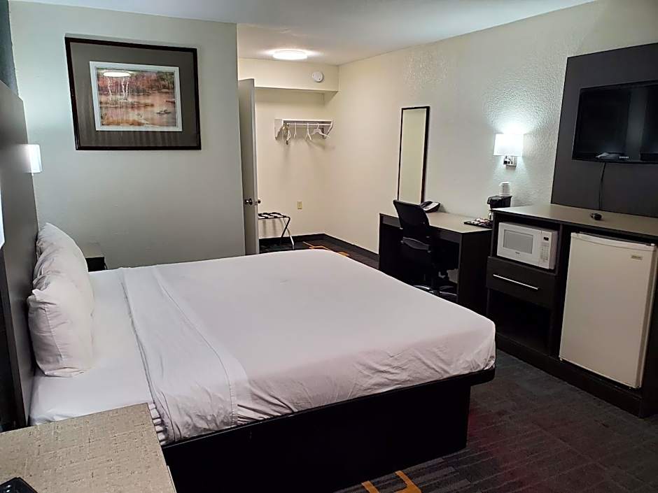 Days Inn by Wyndham Lawton