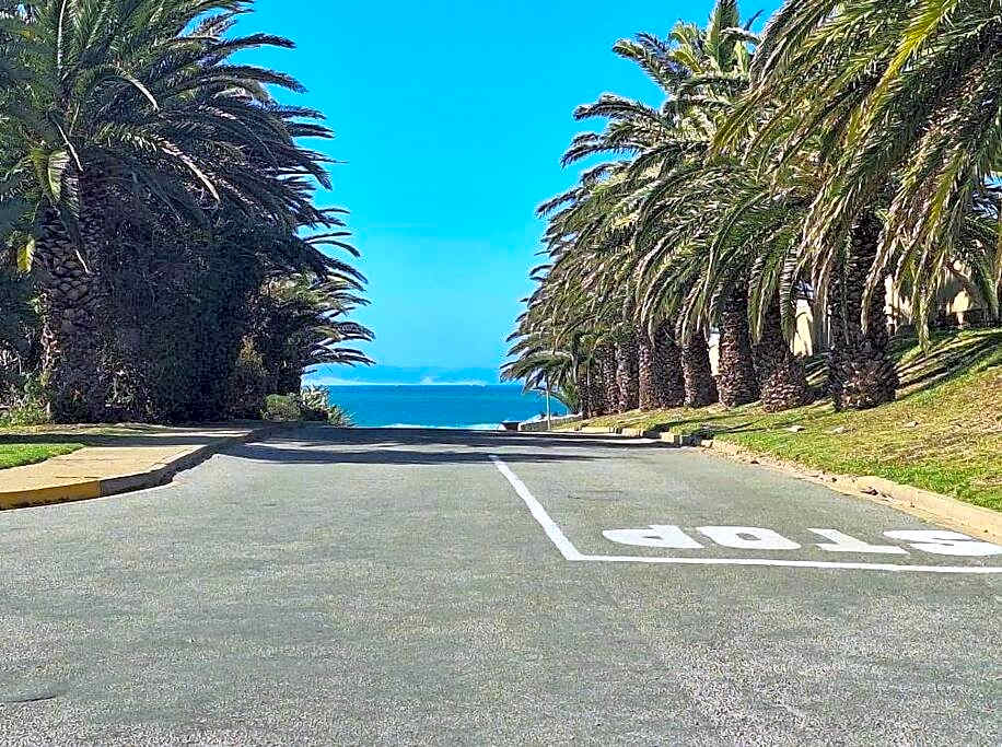 Jeffreys Bay - Life on the Canals