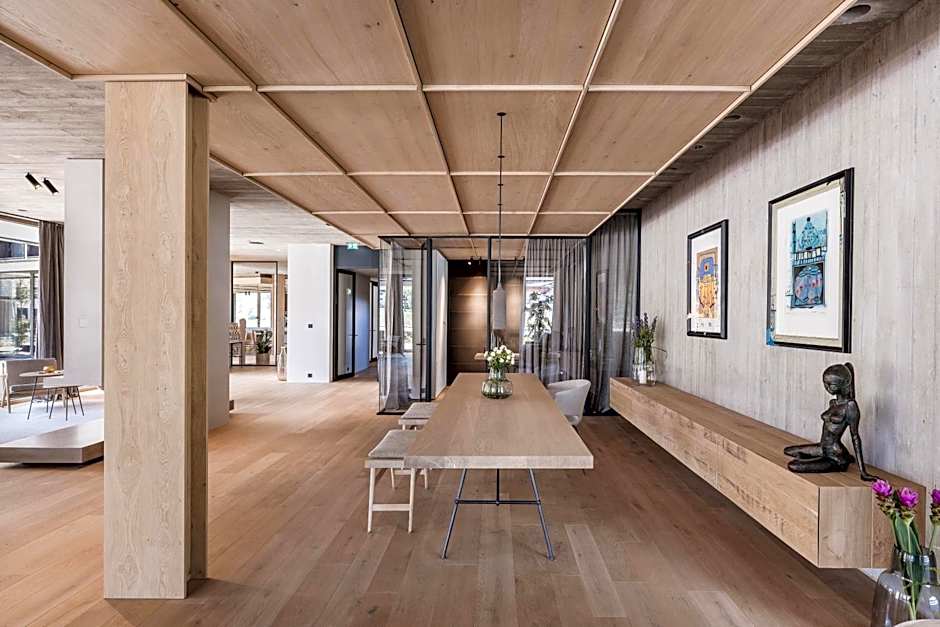 zelloon boutique hotel