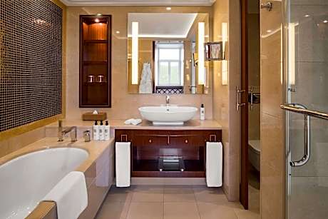 Family Connecting Suite