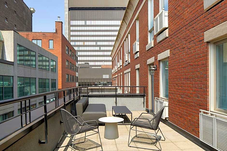 AC Hotel by Marriott Old Montreal