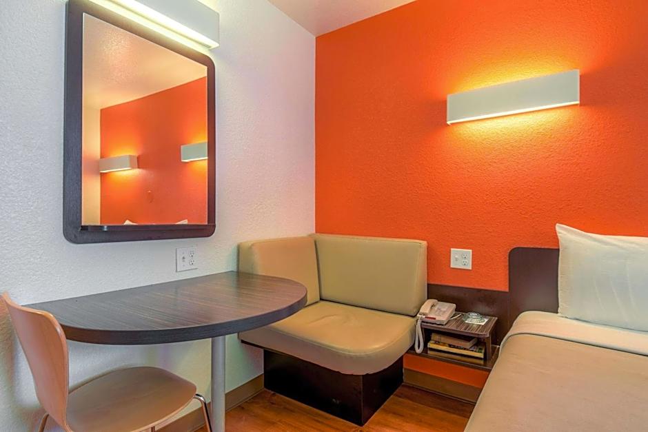 Motel 6 San Diego - Chula Vista