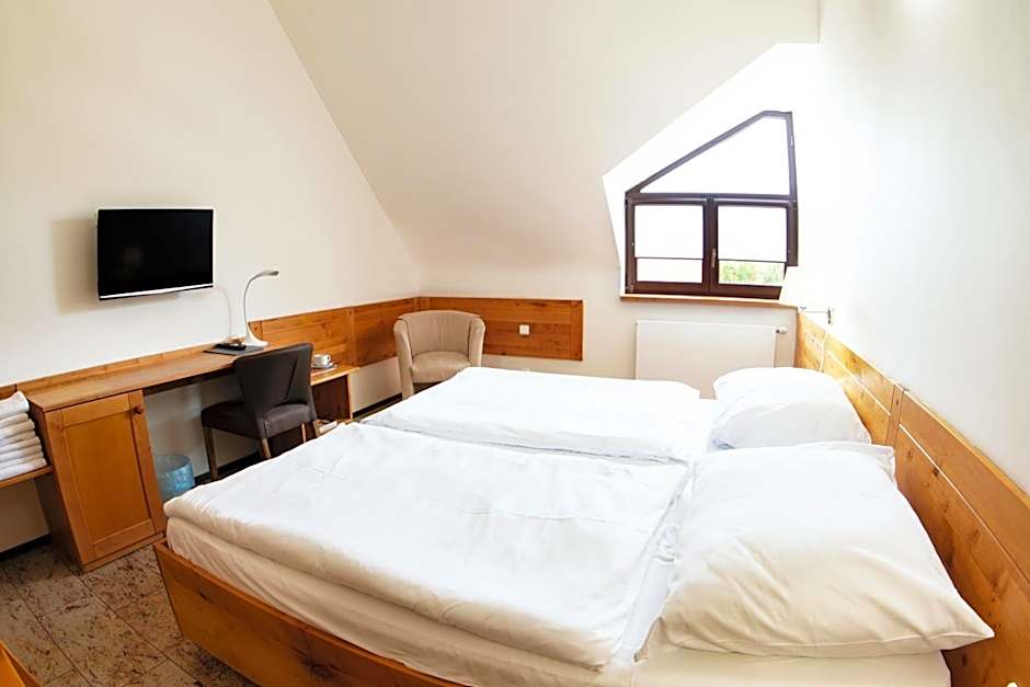 Hotel Sluneční dvůr