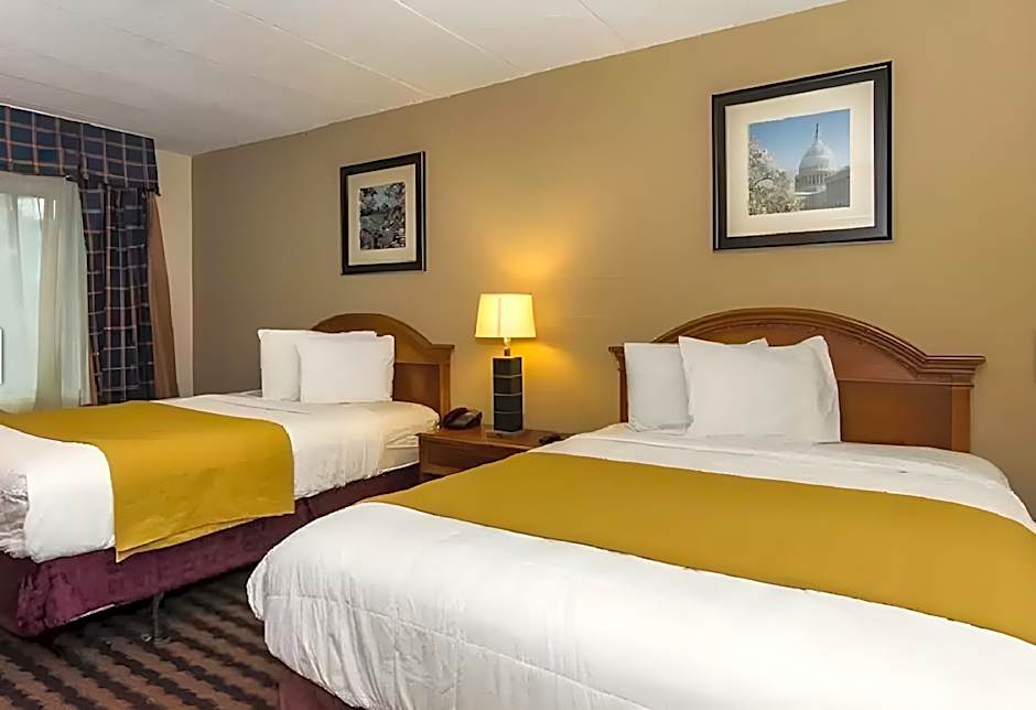 NORTHEAST GARDEN INN.
