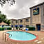 Quality Inn & Suites Grand Prairie South