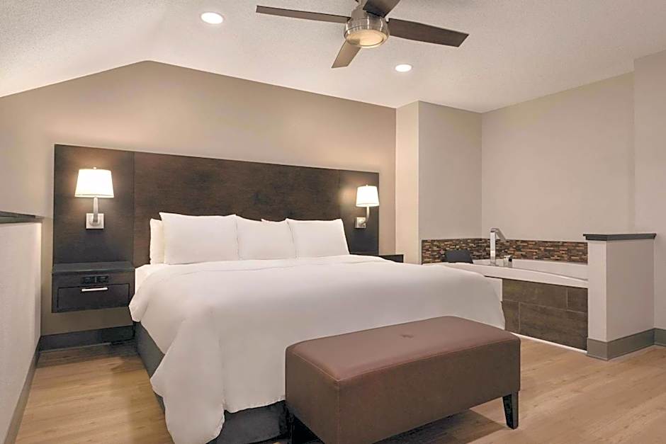 Radisson Hotel & Conference Center Rockford