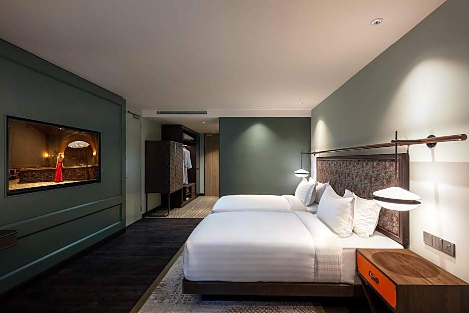 The George Penang by The Crest Collection