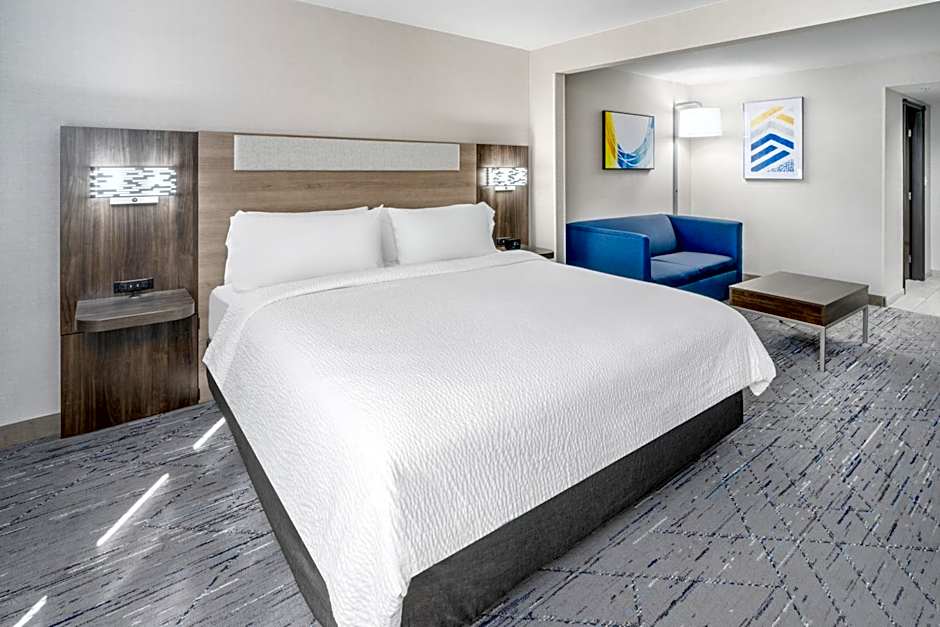 Holiday Inn Express Hotel & Suites Cheyenne By IHG