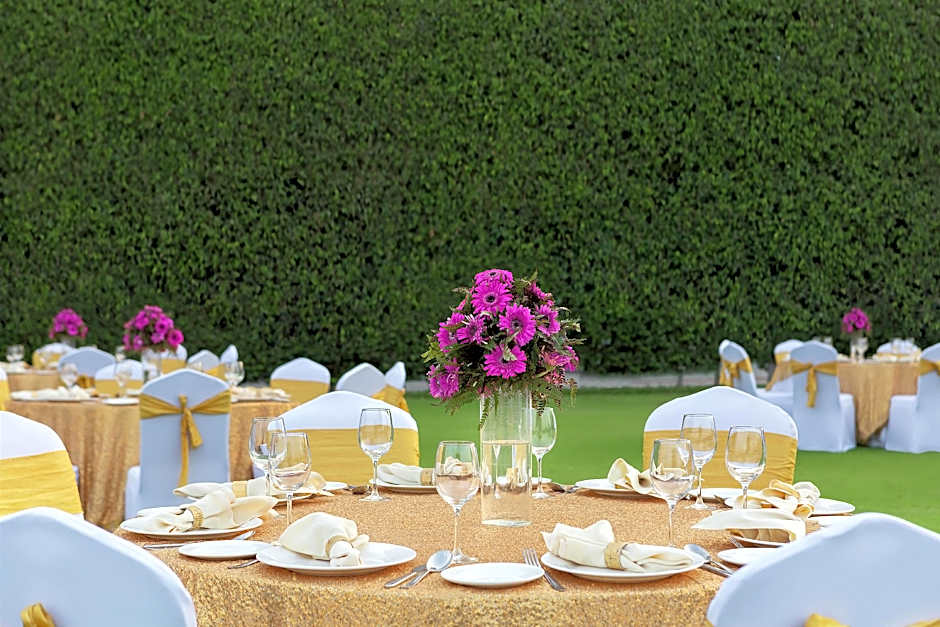 DoubleTree By Hilton Hotel Agra