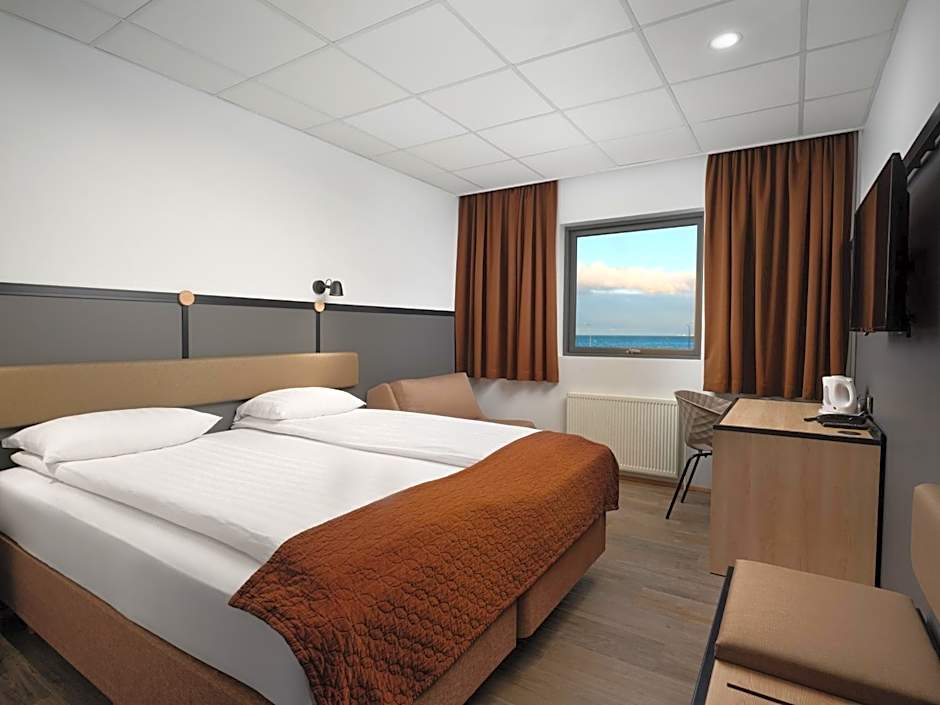 Hotel Cabin