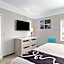 La Quinta Inn & Suites by Wyndham Raymondville