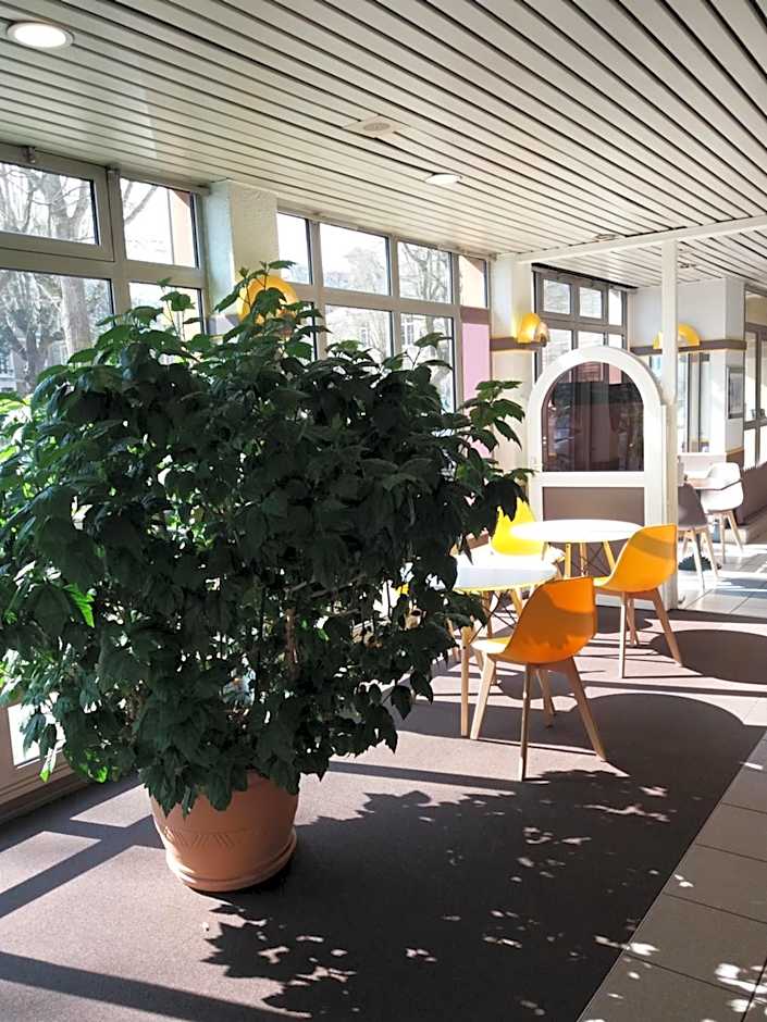 EGG HOTEL - HOTEL LES GENS DE MER Dieppe