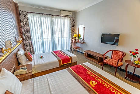 Family Room (3 Adults)