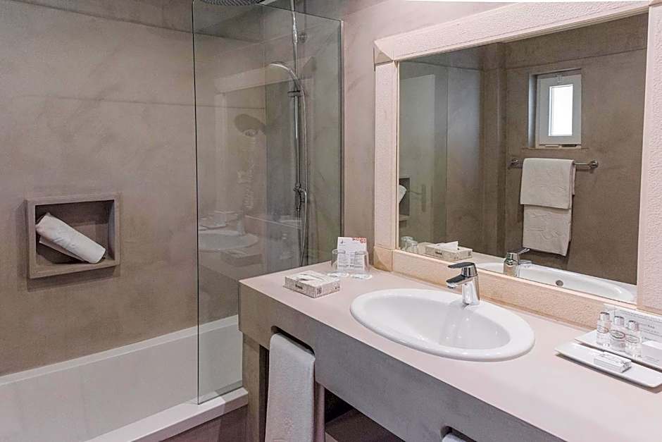 Costa d'Oiro Ambiance Village