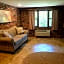 Chalet Inn & Suites