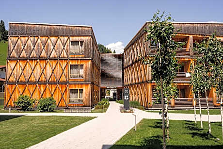 Tirol Lodge