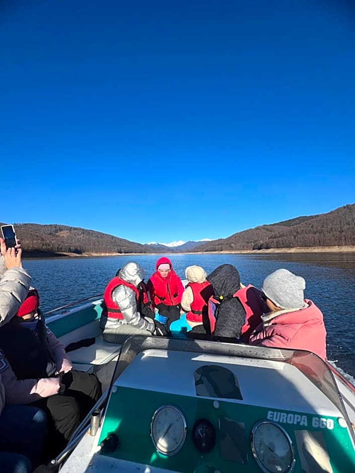 Barlogul din Vidraru