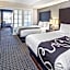 La Quinta Inn & Suites by Wyndham Anaheim Disneyland