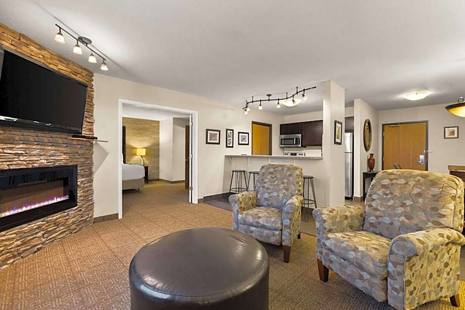 Comfort Inn & Suites Ludington near US-10