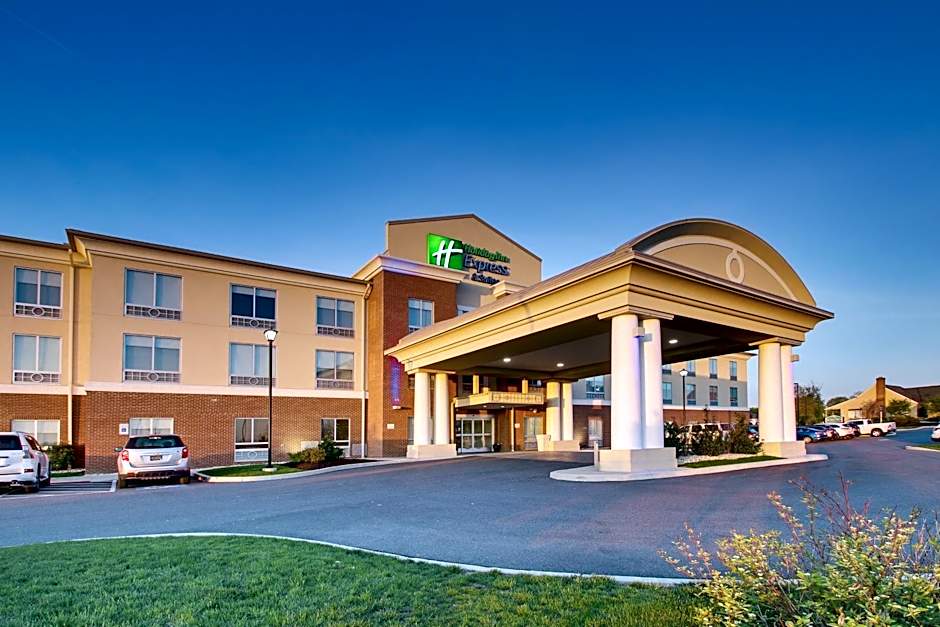 Holiday Inn Express & Suites Lancaster East - Strasburg By IHG