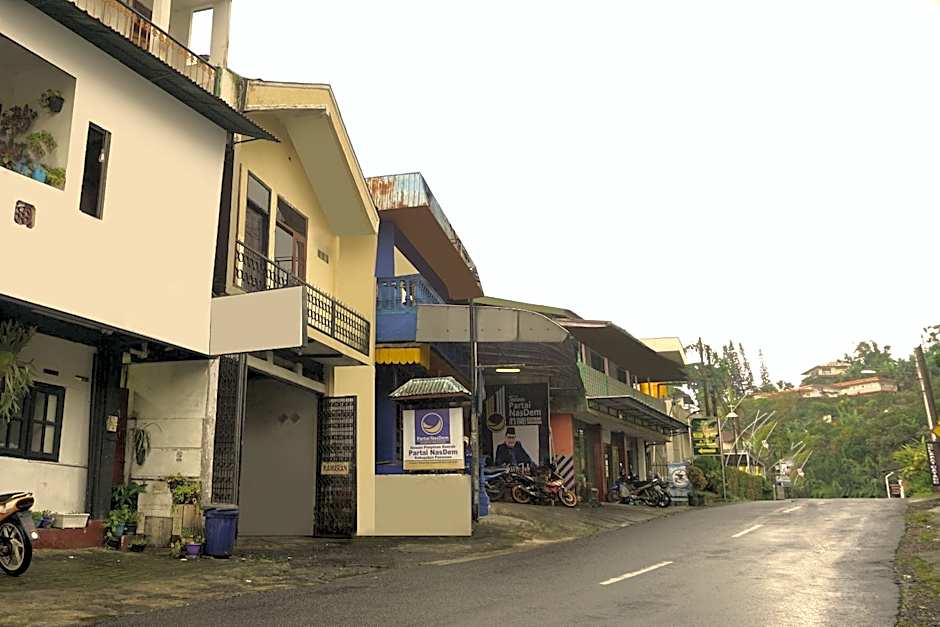 OYO Life 92087 Griya Nurainy