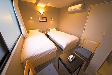 Standard Single Room - Smoking