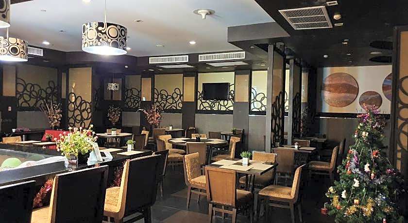 Amora NeoLuxe Suites Hotel