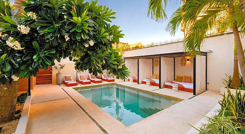 Hotel Aalada Playa del Carmen