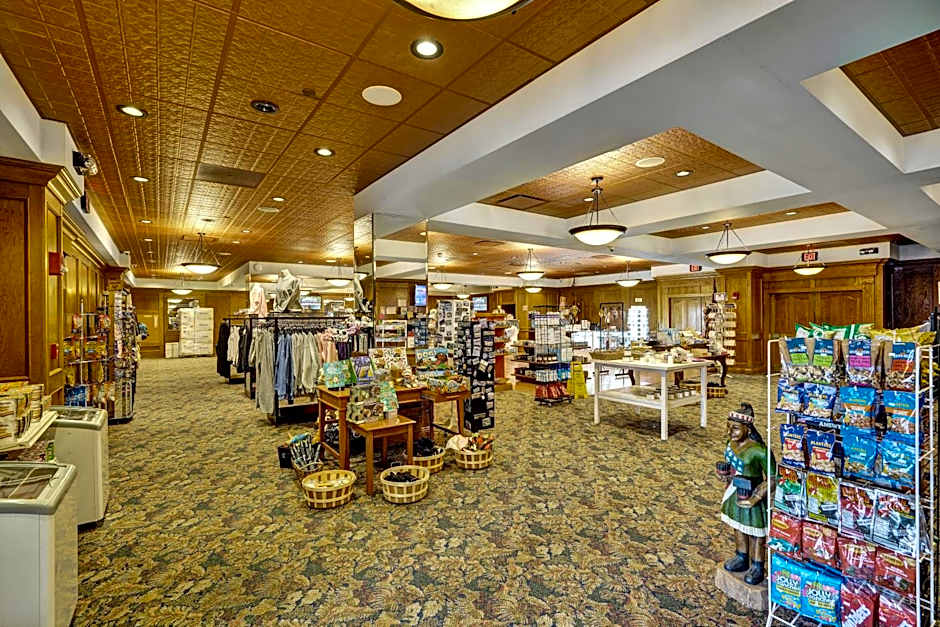 Quality Hotel & Suites At The Falls
