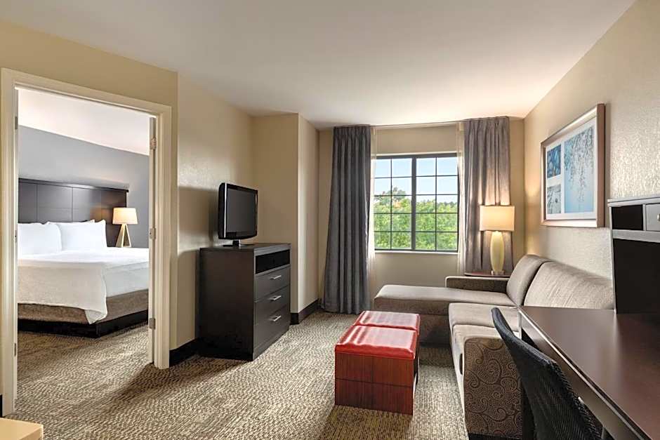 Staybridge Suites Chantilly Dulles Airport By IHG