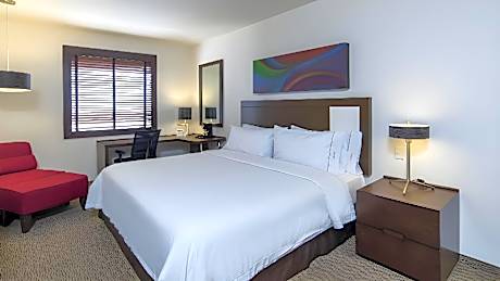 1 King Bed Suite