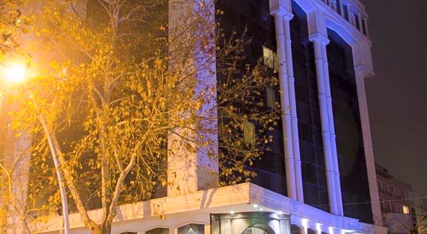 Akar International Hotel