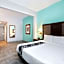 La Quinta Inn & Suites by Wyndham Omaha Airport Downtown