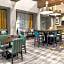Hampton Inn By Hilton & Suites Los Angeles/Hollywood, CA