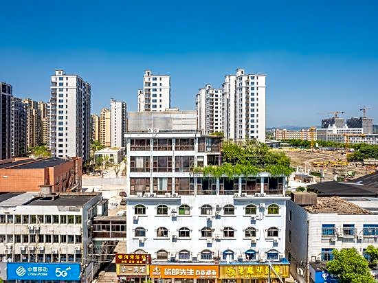 Huayi Hotel
