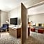Hilton Garden Inn Dubuque Down
