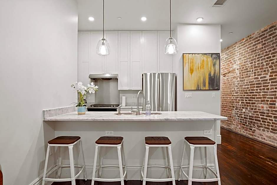 Charming Cbd 4br On Gravier Near Jazz & Dining