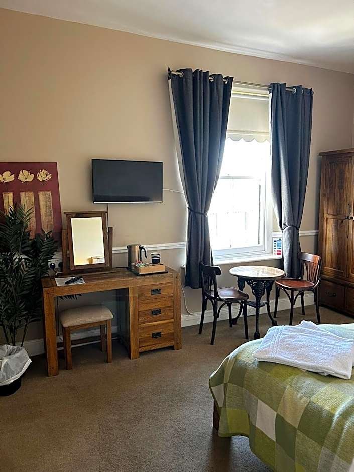 Admiral MacBride Bed & Breakfast