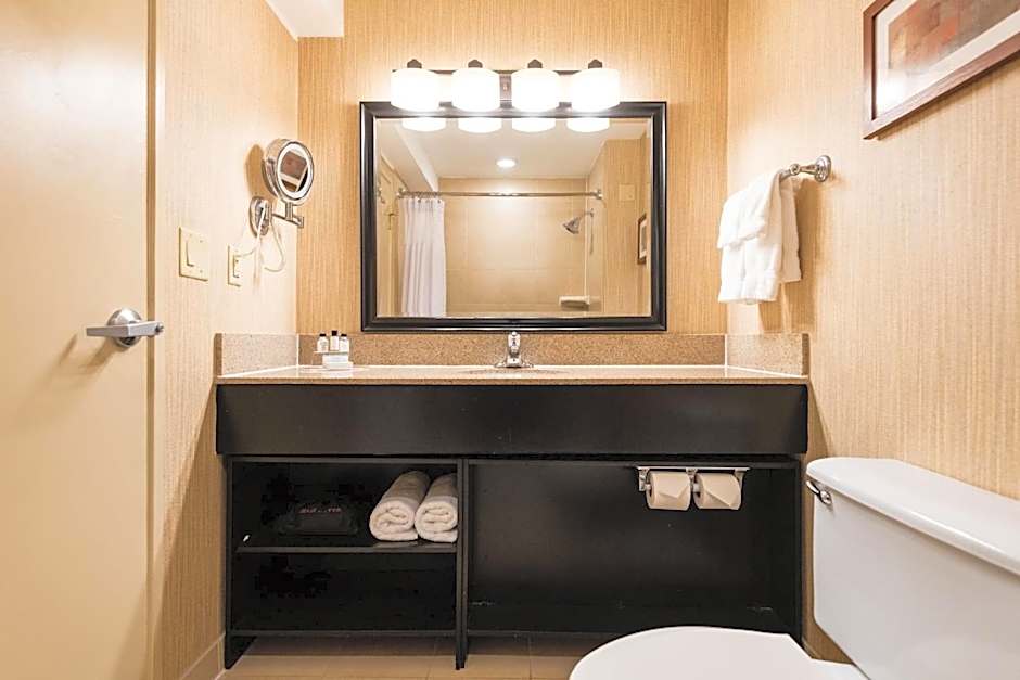Crowne Plaza Newark Airport By IHG