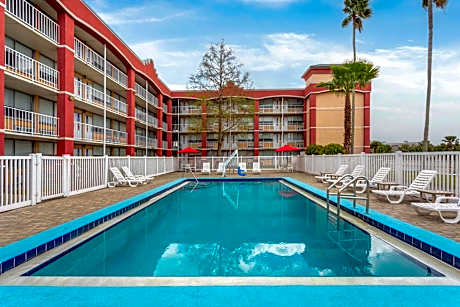 Baymont by Wyndham Orlando North Millenia 