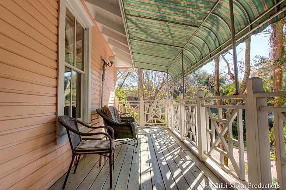 Sweetwater Branch Inn Bed And Breakfast