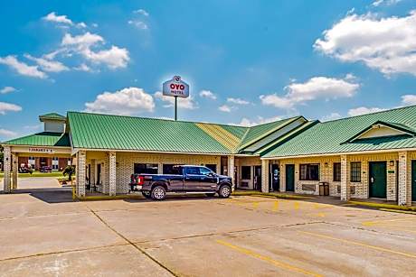 OYO Hotel Yoakum West