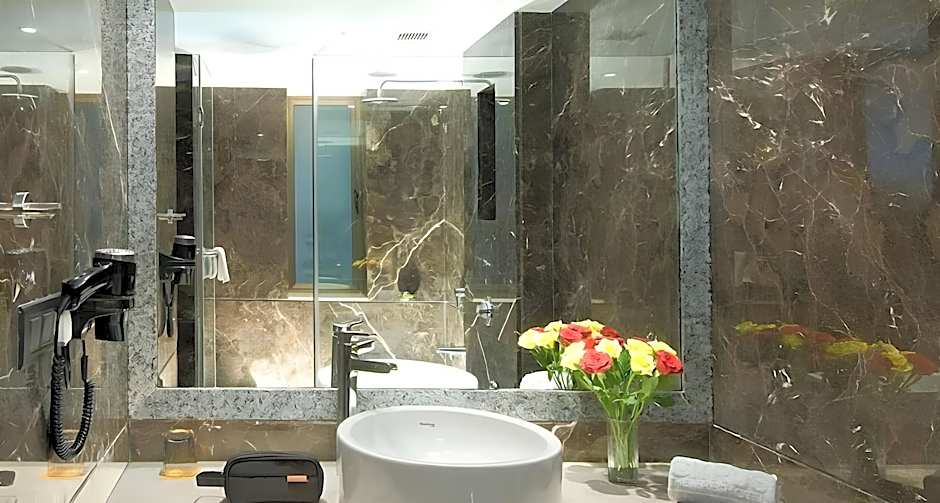 Citrus Hotel Lonavala