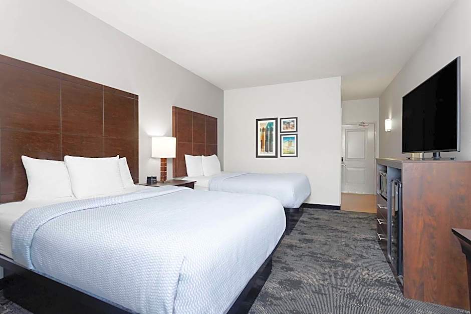 La Quinta Inn & Suites by Wyndham Columbus - Edinburgh