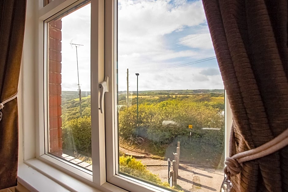 OYO Cliffemount Hotel