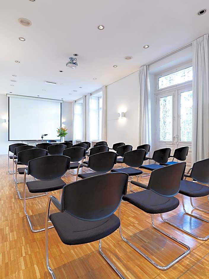 Business Center IN Villa